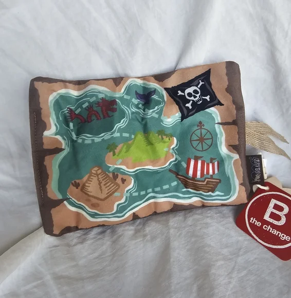 P.L.A.Y. Treasure Map Dog Toy NWT Small/medium & Large/x-large - Picture 2 of 5